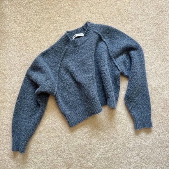 Zara Oversized Cropped Blue Sweater from Zara, Size Large, Boxy, Warm and Cozy - Picture 3 of 4